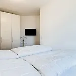 Atlantic 27 Apartment